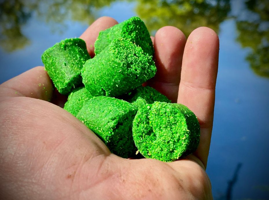 LK Baits EURO ECONOMIC 20mm 1kg Amur Special