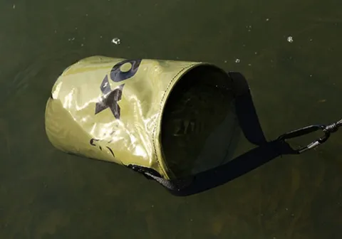 Fox Collapsible Water Bucket