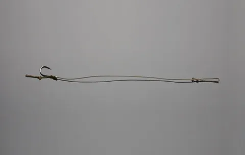 Mikado Haczyk Do Metody 10cm Z Włosem 14 0.10mm HMFB212W-14