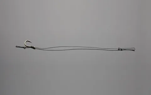 Mikado Haczyk Do Metody 10cm Z Włosem 4 0.16mm HMFB212W-4