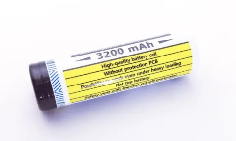 Akumulatorek bateria 18650 Li-on mAh — zdjęcie 2