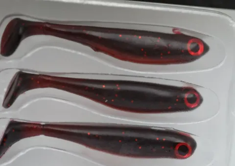 Przynęta gumowa Berkley Sneakshad Motoroil 2in 6szt — zdjęcie 2