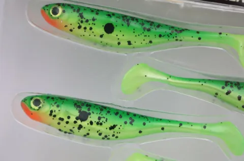 Przynęta gumowa Berkley Sneakshad Hot Firetiger 3in 4szt — zdjęcie 2