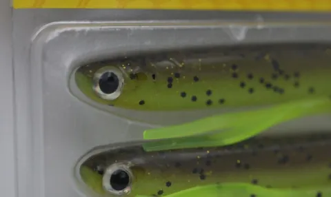 Przynęta gumowa Berkley Sneakminnow Brown/Chartreuse 4.3in 4szt — zdjęcie 2