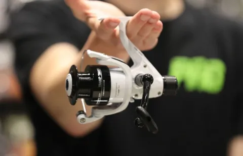 Kołowrotek Jaxon Tramp Tm 400 — zdjęcie 2