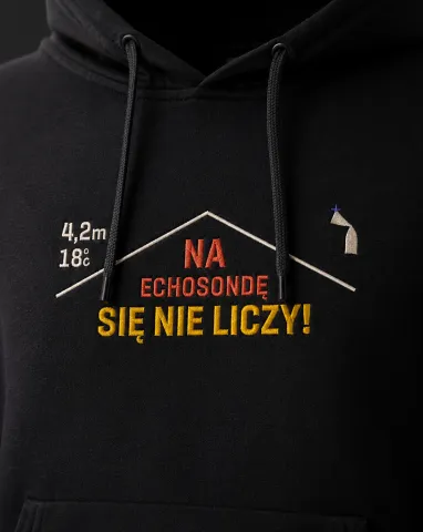 Czarna Bluza z Haftem na Echosondę się nie liczy — zdjęcie oferty 2